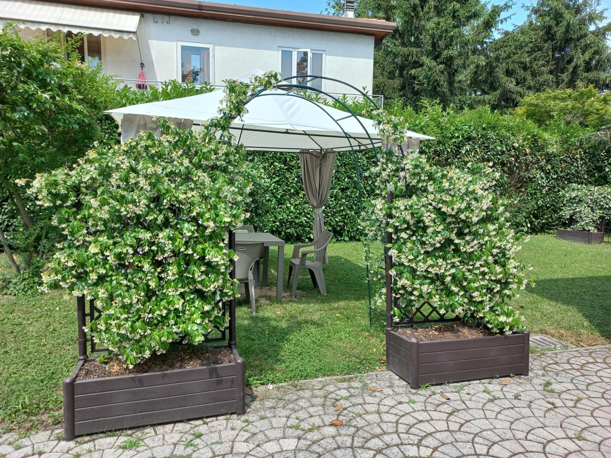 Appartamento Le Magnolie เมสเตร ภายนอก รูปภาพ