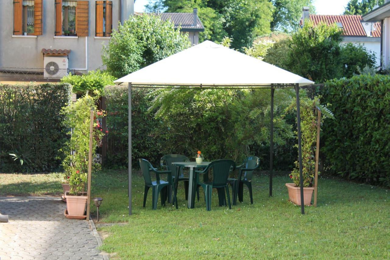 Appartamento Le Magnolie เมสเตร ภายนอก รูปภาพ