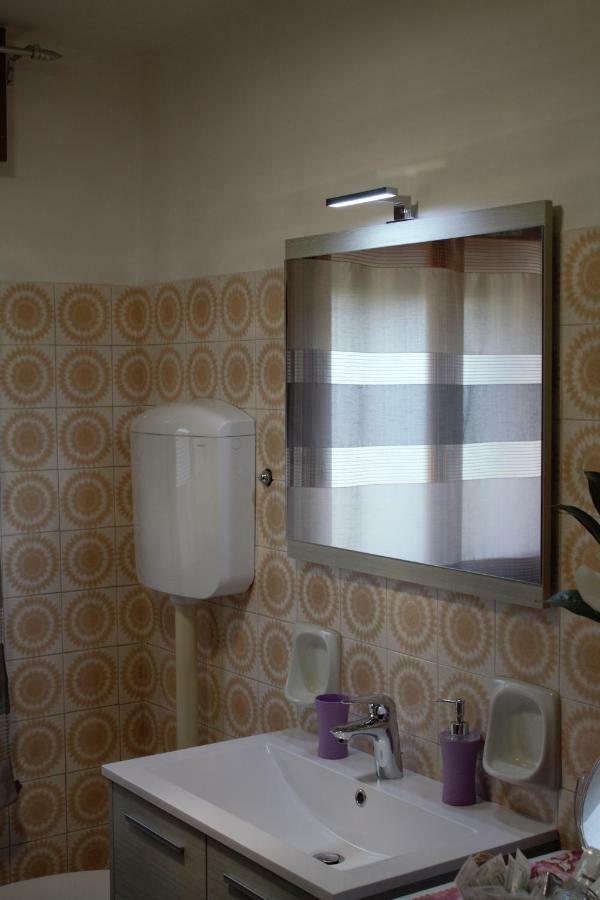 Appartamento Le Magnolie เมสเตร ภายนอก รูปภาพ