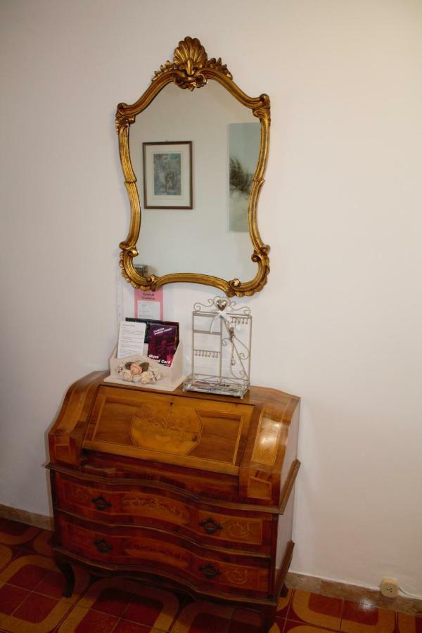 Appartamento Le Magnolie เมสเตร ภายนอก รูปภาพ